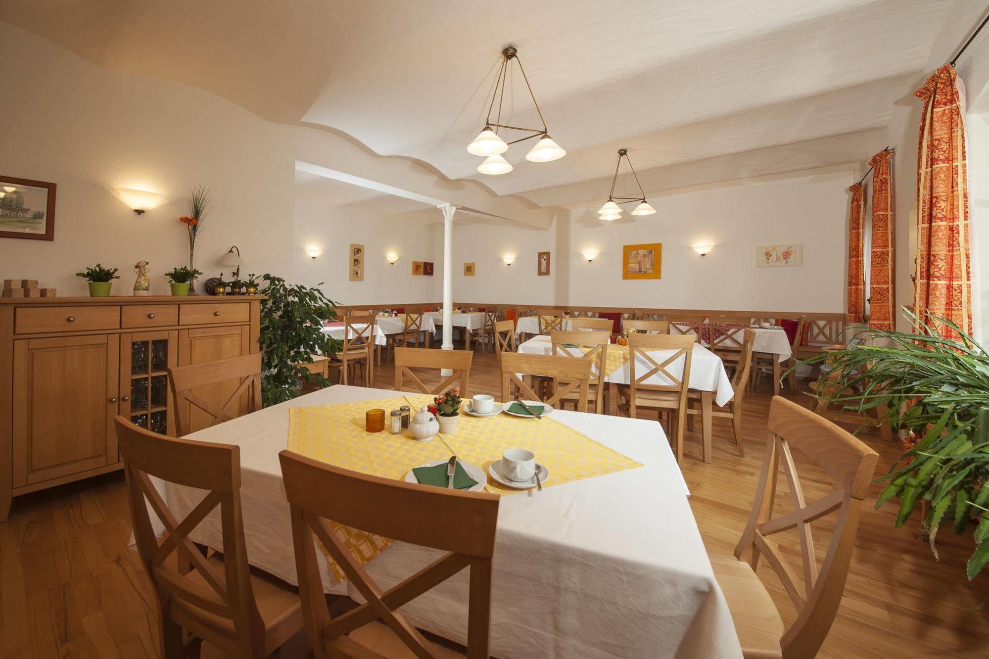 Pension Bernhardhof Otterfing Εξωτερικό φωτογραφία